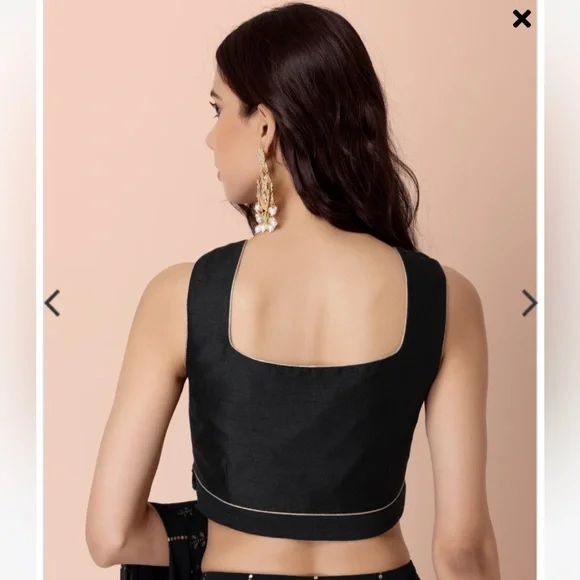 Black Square Neck Crop Top - Picture 3 of 6